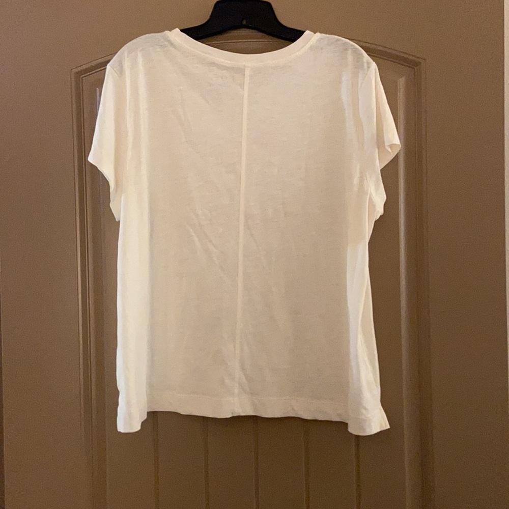 NWOT Cute Tee 🍒 - Picture 6 of 6